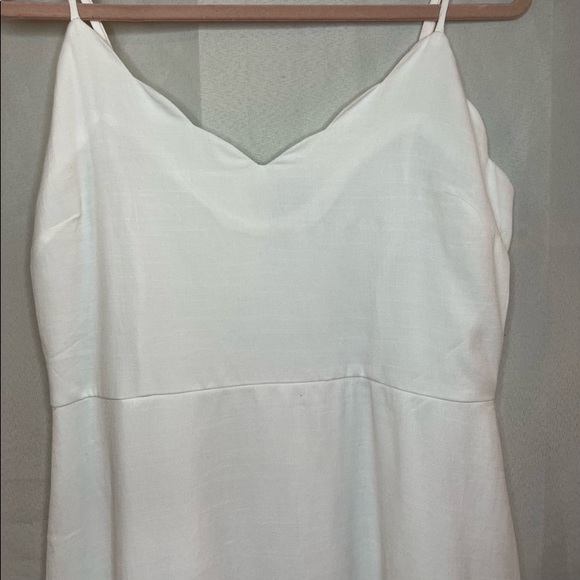 BASIC WHITE TRIXXI DRESS - Picture 2 of 5